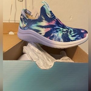 Girl’s Skechers Shoes- Navy-Multi Color